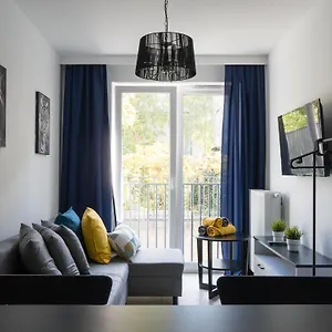 Apartament Smart Kamienica Grochow With Free Parking, Warszawa